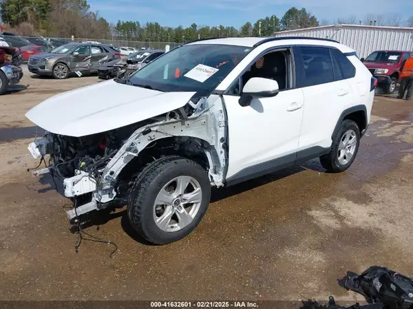 2T3P1RFV8MW216179 2021 TOYOTA RAV 4 - Image 2
