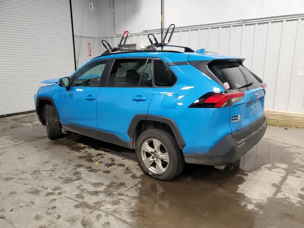 2T3P1RFV8MW244967 2021 TOYOTA RAV 4 - Image 2