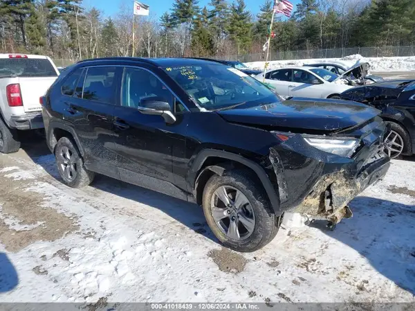 2T3P1RFV8NC264932 2022 TOYOTA RAV 4 - Image 1