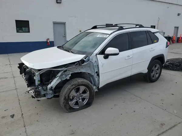 2T3P1RFV8NC322585 2022 TOYOTA RAV 4 - Image 1