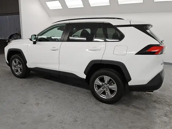 2T3P1RFV8NW250477 2022 TOYOTA RAV 4 - Image 2