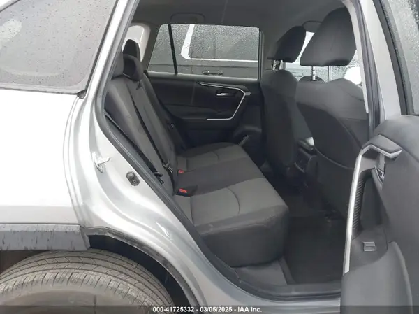 2T3P1RFV8NW255002 2022 TOYOTA RAV 4 - Image 8