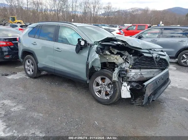 2T3P1RFV8NW272995 2022 TOYOTA RAV 4 - Image 1