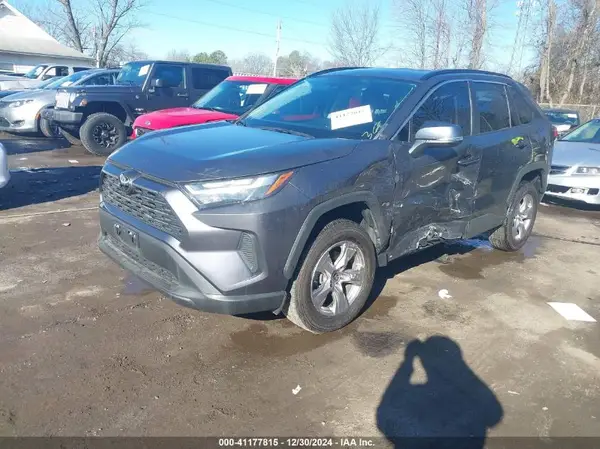 2T3P1RFV8NW278957 2022 TOYOTA RAV 4 - Image 2