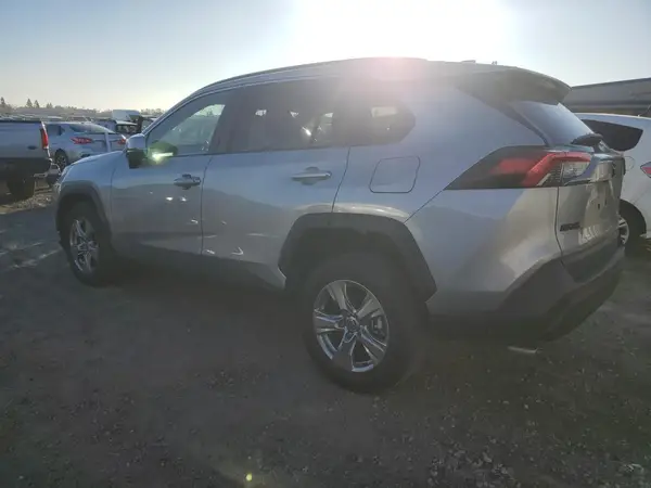 2T3P1RFV8PC347831 2023 TOYOTA RAV 4 - Image 2
