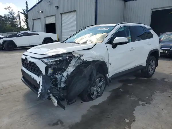 2T3P1RFV8RC413359 2024 TOYOTA RAV 4 - Image 1