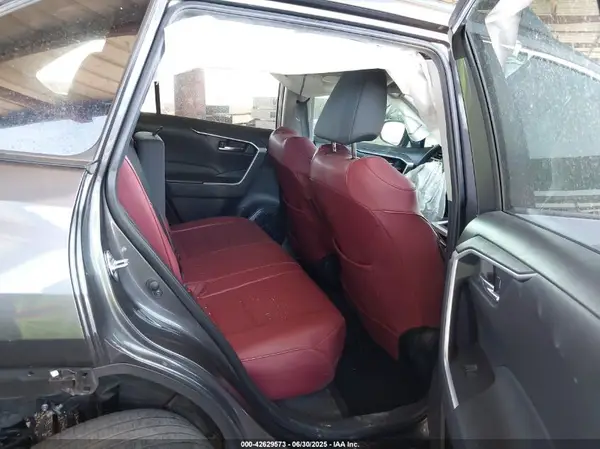 2T3P1RFV8RC421817 2024 TOYOTA RAV 4 - Image 8