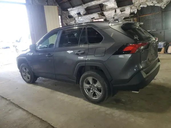 2T3P1RFV8RC442568 2024 TOYOTA RAV 4 - Image 2