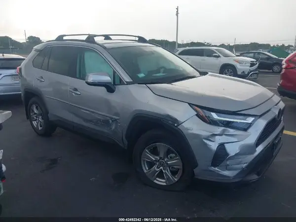 2T3P1RFV8RC442845 2024 TOYOTA RAV 4 - Image 1
