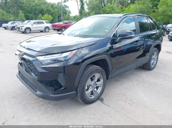 2T3P1RFV8SW502921 2025 TOYOTA RAV 4 - Image 2