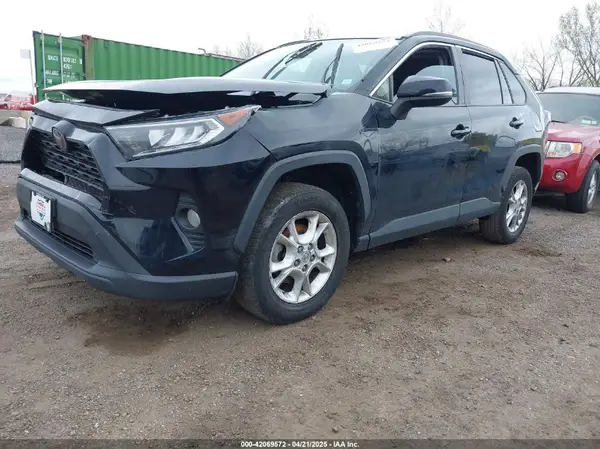 2T3P1RFV9KC015647 2019 TOYOTA RAV 4 - Image 2