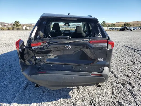 2020 TOYOTA RAV 4 auction photo 6