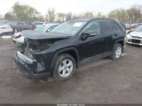 2T3P1RFV9LW117501 2020 TOYOTA RAV 4 - Image 2