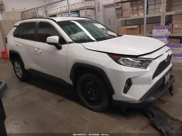 2T3P1RFV9LW125498 2020 TOYOTA RAV 4 - Image 1