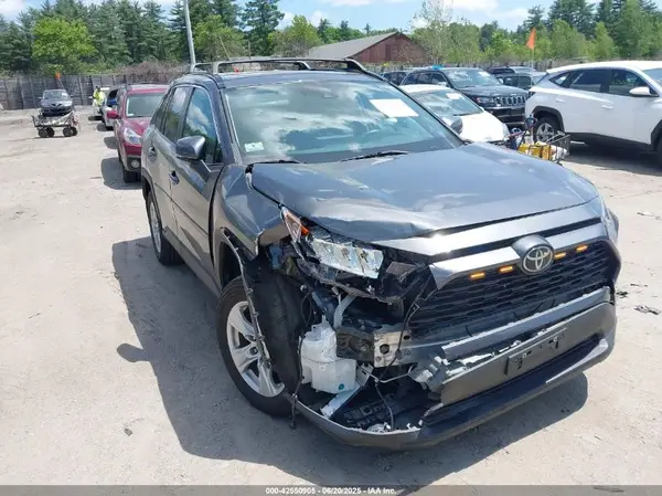 2T3P1RFV9MC168029 2021 TOYOTA RAV 4 - Image 1