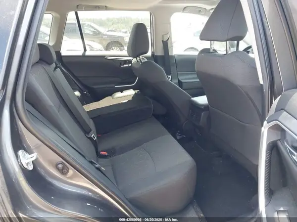 2T3P1RFV9MC168029 2021 TOYOTA RAV 4 - Image 8