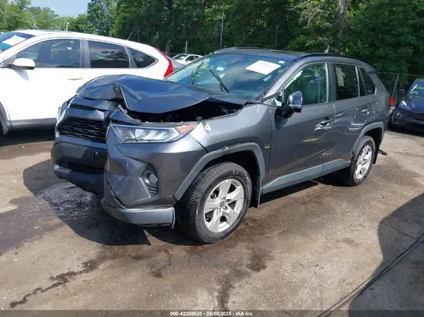 2T3P1RFV9MC226107 2021 TOYOTA RAV 4 - Image 2