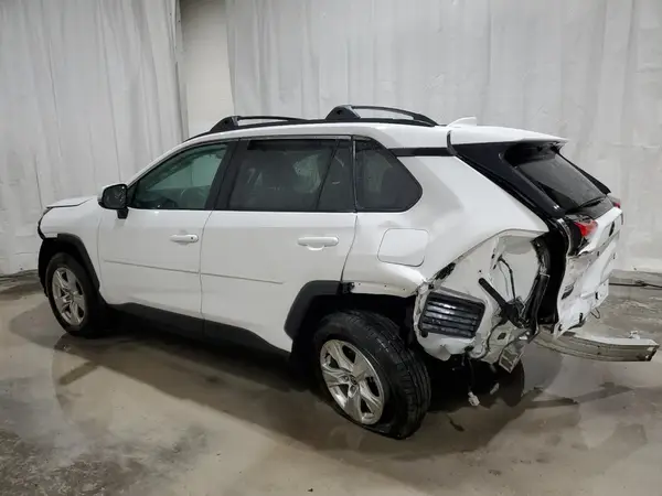 2T3P1RFV9MC237592 2021 TOYOTA RAV 4 - Image 2