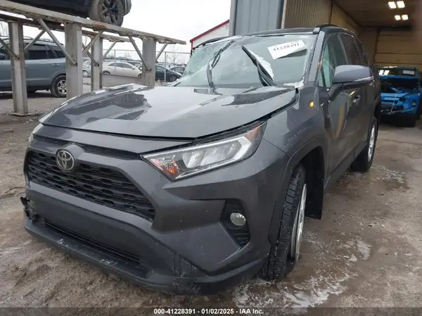 2T3P1RFV9MW152976 2021 TOYOTA RAV 4 - Image 2