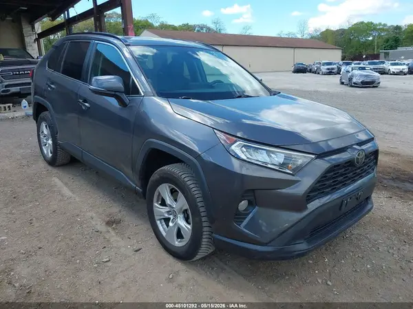 2T3P1RFV9MW185797 2021 TOYOTA RAV 4 - Image 1