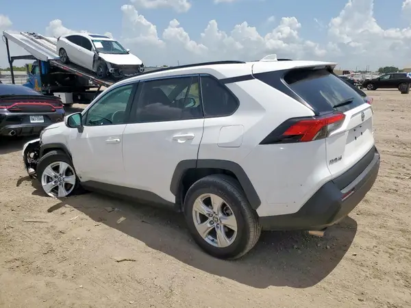 2T3P1RFV9MW233637 2021 TOYOTA RAV 4 - Image 2