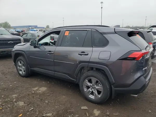 2T3P1RFV9NC294232 2022 TOYOTA RAV 4 - Image 2
