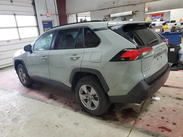 2T3P1RFV9NW283682 2022 TOYOTA RAV 4 - Image 2