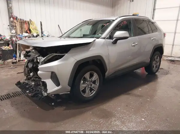 2T3P1RFV9PC327717 2023 TOYOTA RAV 4 - Image 2