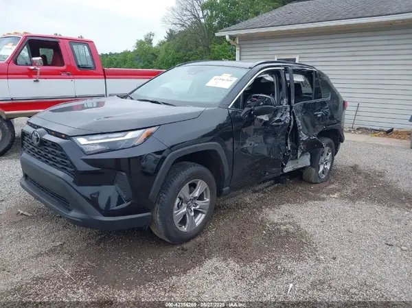 2T3P1RFV9SC506283 2025 TOYOTA RAV 4 - Image 2