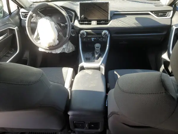 2T3P1RFV9SW499219 2025 TOYOTA RAV 4 - Image 8