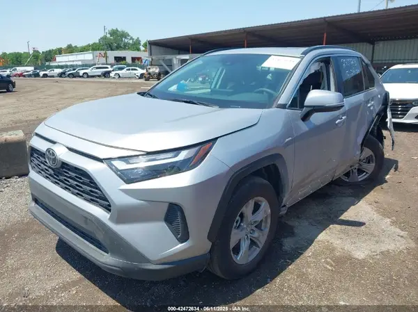 2T3P1RFV9SW538553 2025 TOYOTA RAV 4 - Image 2