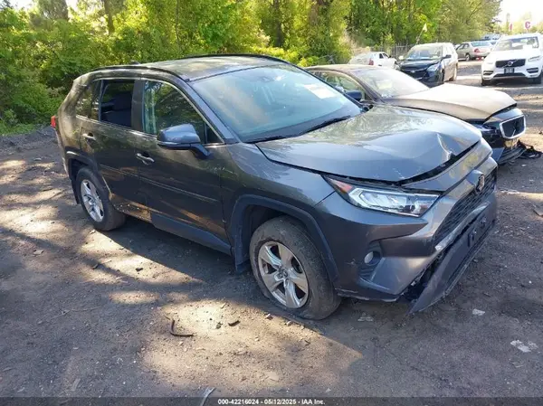 2T3P1RFVXMC158433 2021 TOYOTA RAV 4 - Image 1