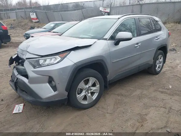 2T3P1RFVXMC218145 2021 TOYOTA RAV 4 - Image 2
