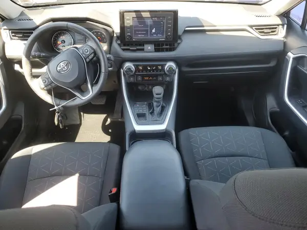 2T3P1RFVXMC229260 2021 TOYOTA RAV 4 - Image 8