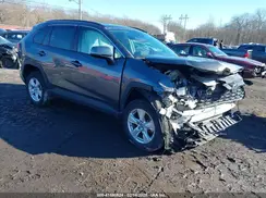 2T3P1RFVXMW160715 2021 TOYOTA RAV 4
