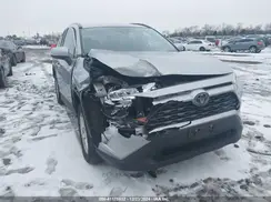 2T3P1RFVXMW212389 2021 TOYOTA RAV 4