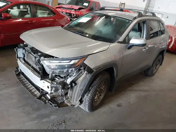 2T3P1RFVXNC261241 2022 TOYOTA RAV 4 - Image 2