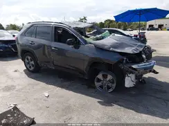 2T3P1RFVXNW298028 2022 TOYOTA RAV 4