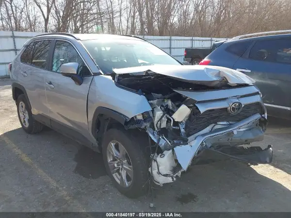 2T3P1RFVXPC335339 2023 TOYOTA RAV 4 - Image 1