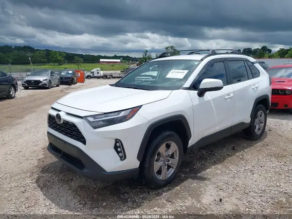 2T3P1RFVXPW356030 2023 TOYOTA RAV 4 - Image 2