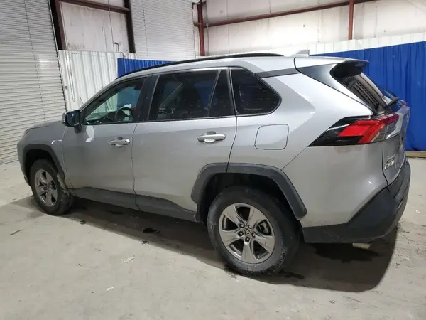 2T3P1RFVXPW357744 2023 TOYOTA RAV 4 - Image 2