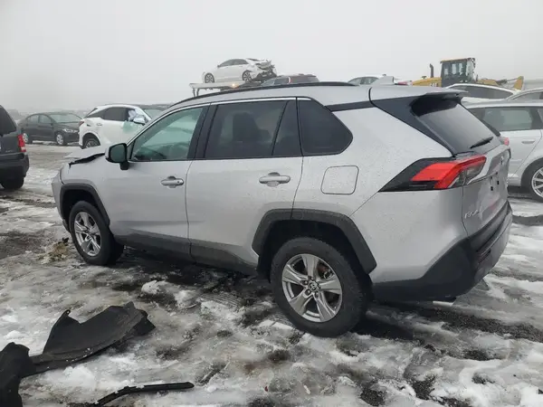 2T3P1RFVXRC413086 2024 TOYOTA RAV 4 - Image 2