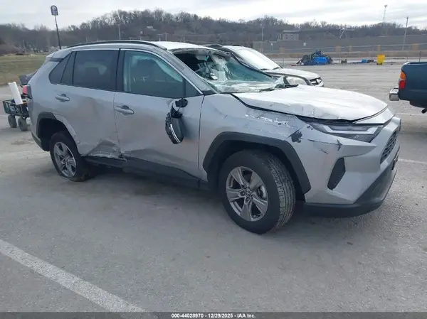 2T3P1RFVXRW422840 2024 TOYOTA RAV 4 - Image 1