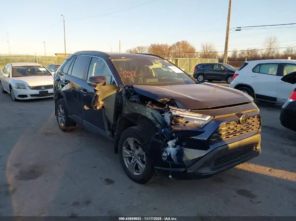 2T3P1RFVXRW428265 2024 TOYOTA RAV 4 - Image 1
