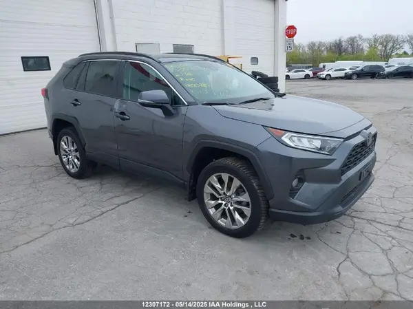 2T3R1RFV0MC180028 2021 TOYOTA RAV 4 - Image 1