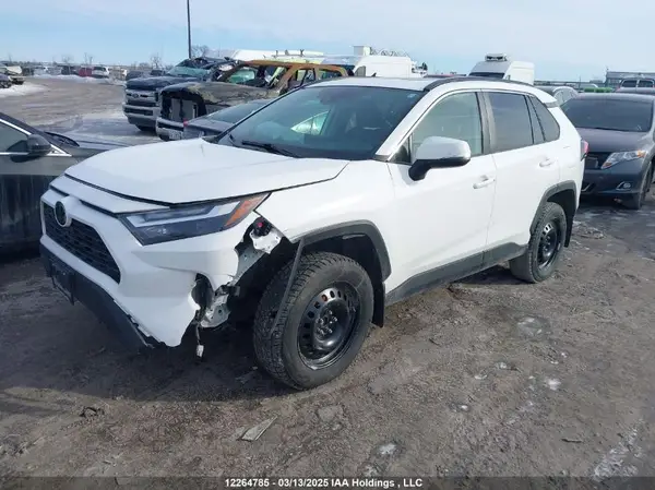 2T3R1RFV0NC302162 2022 TOYOTA RAV 4 - Image 2