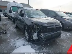 2T3R1RFV1KC056301 2019 TOYOTA RAV 4
