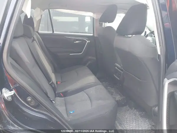 2T3R1RFV1MW188895 2021 TOYOTA RAV 4 - Image 6