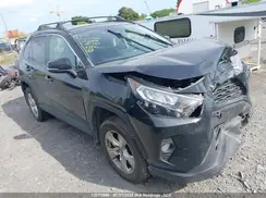 2T3R1RFV2KC021797 2019 TOYOTA RAV 4