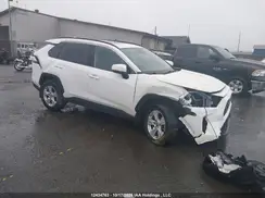 2T3R1RFV2KW067886 2019 TOYOTA RAV 4